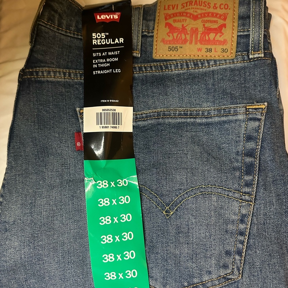 Levi's 505 Regular Straight Jeans - Medium Blue Denim